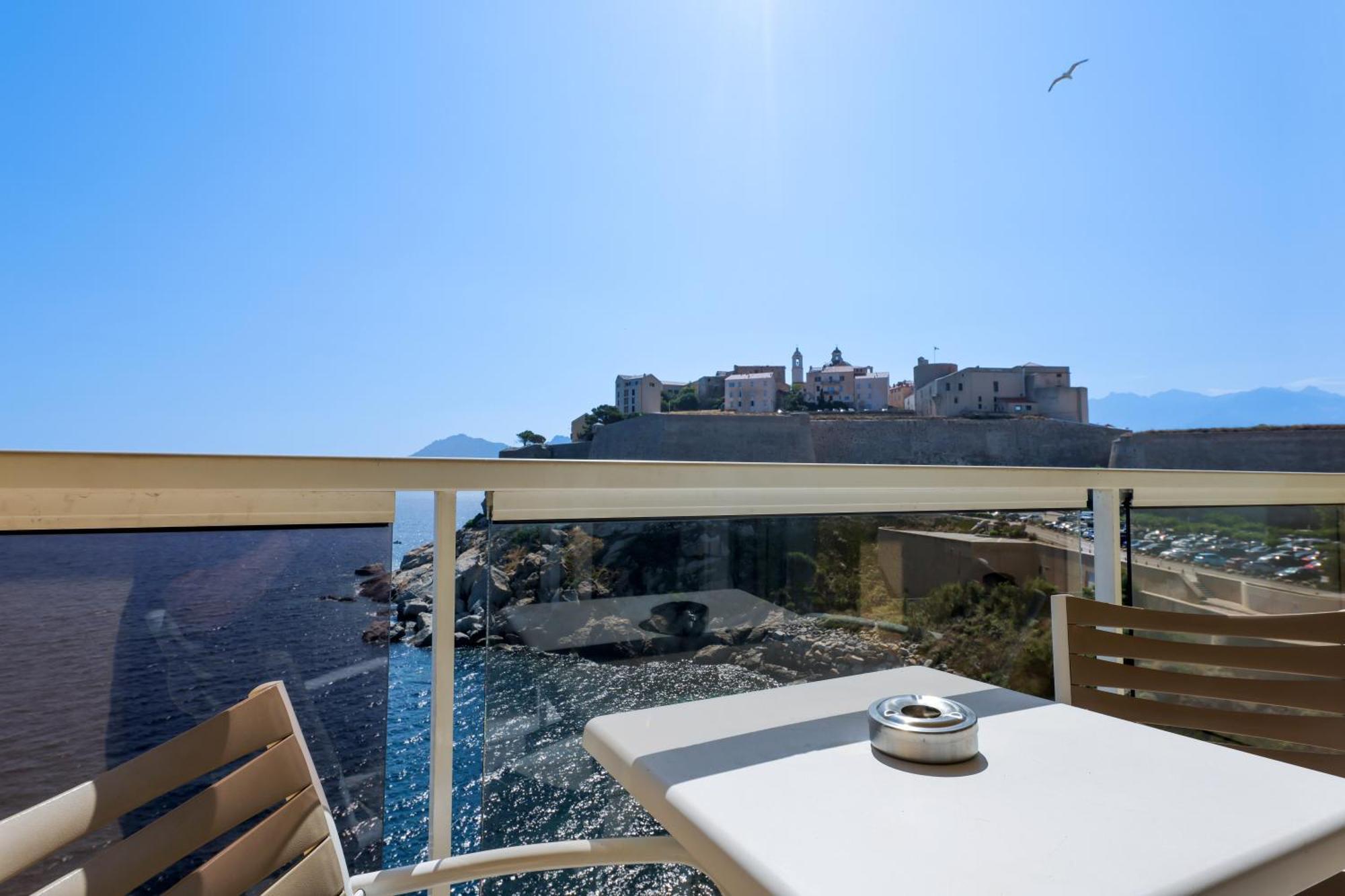 Hotel Saint Christophe Calvi  Eksteriør billede