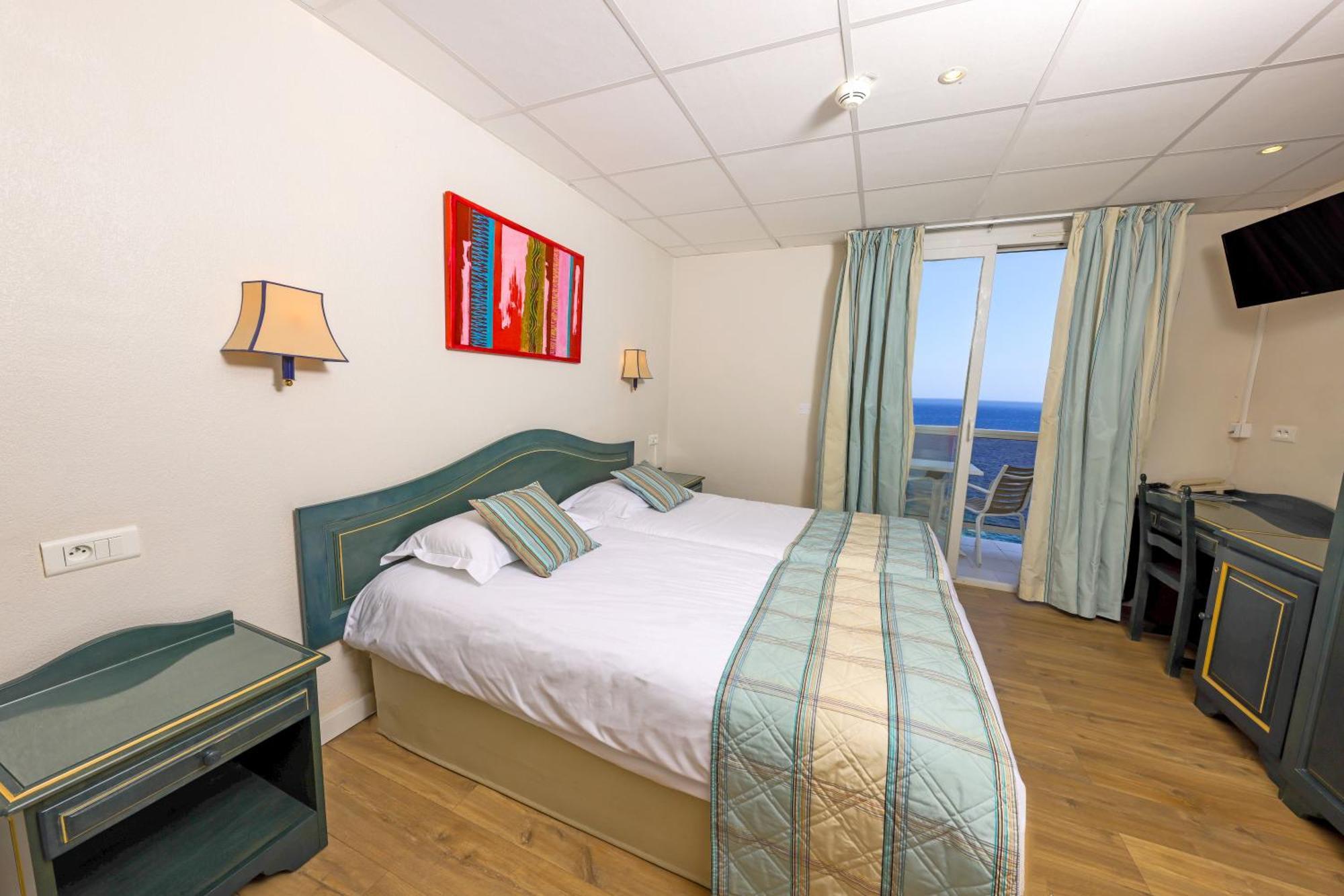 Hotel Saint Christophe Calvi  Eksteriør billede