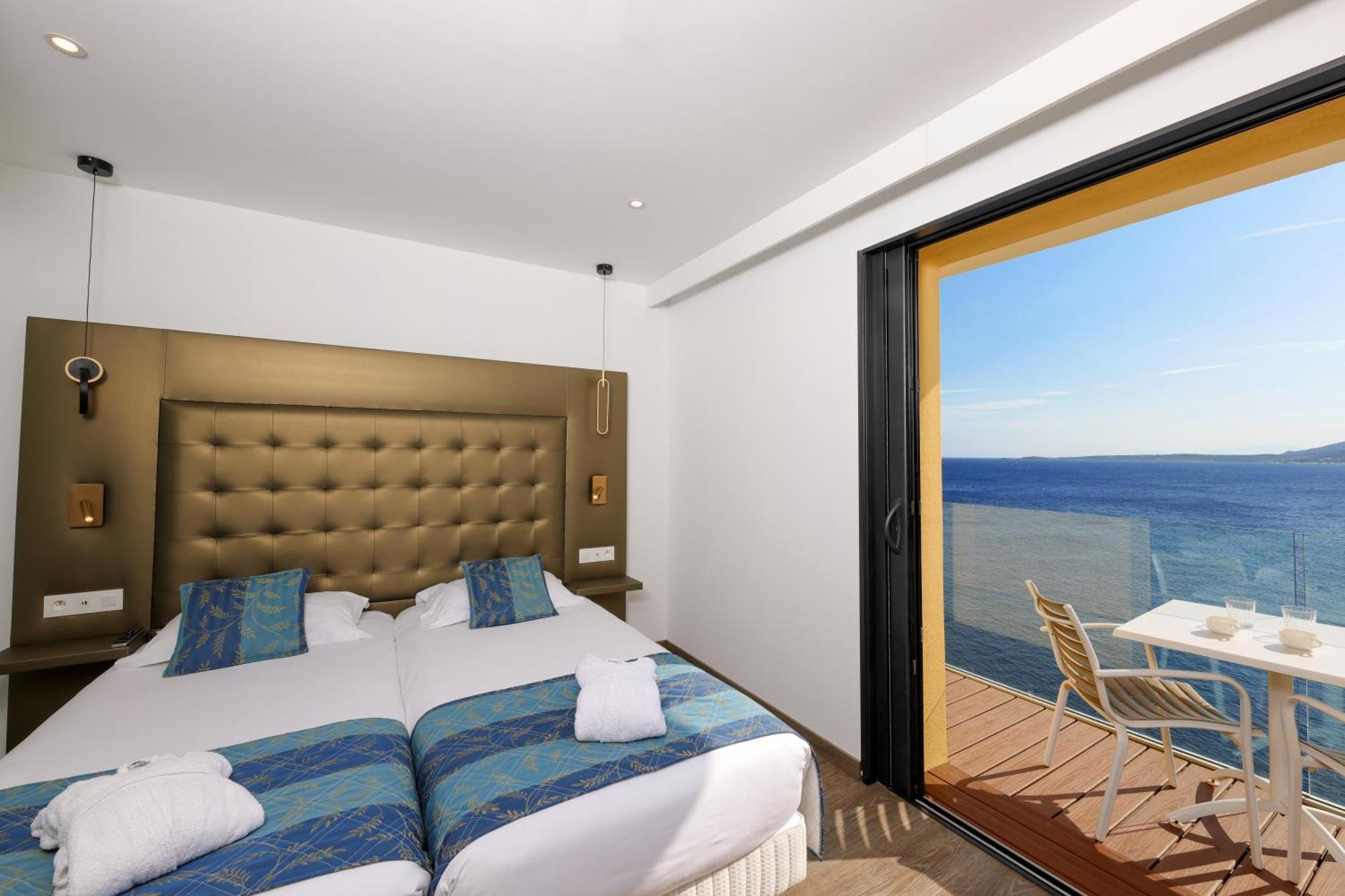 Hotel Saint Christophe Calvi  Eksteriør billede