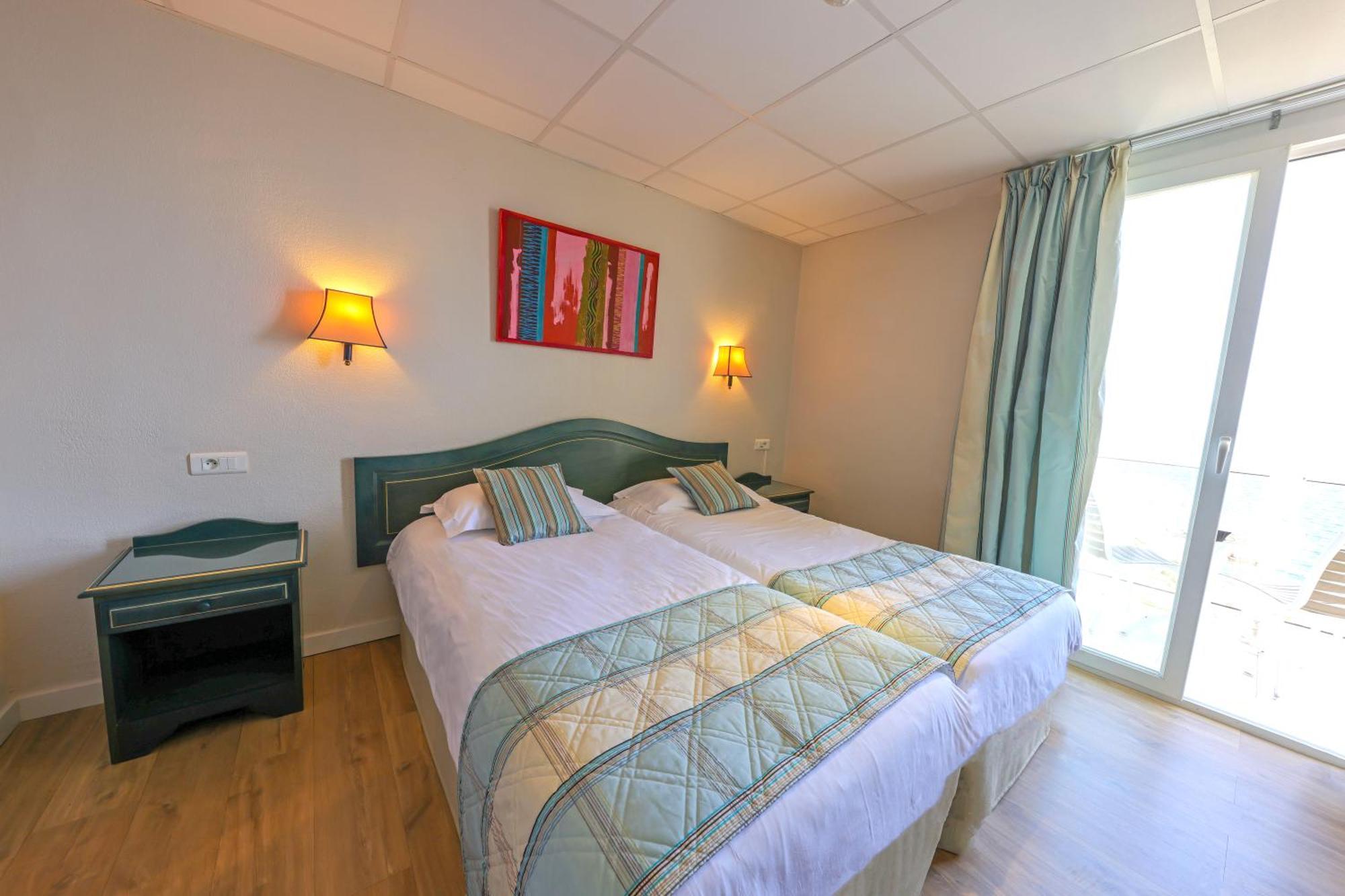 Hotel Saint Christophe Calvi  Eksteriør billede
