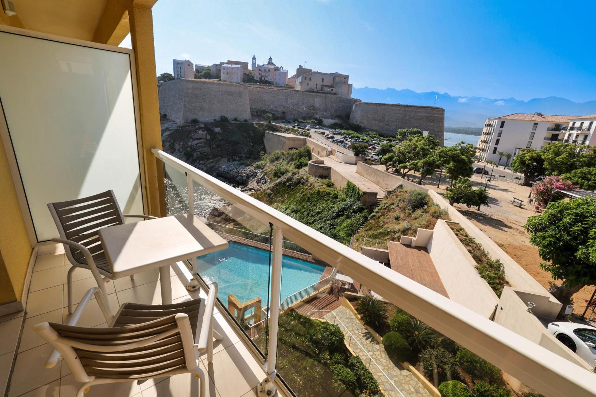 Hotel Saint Christophe Calvi  Eksteriør billede